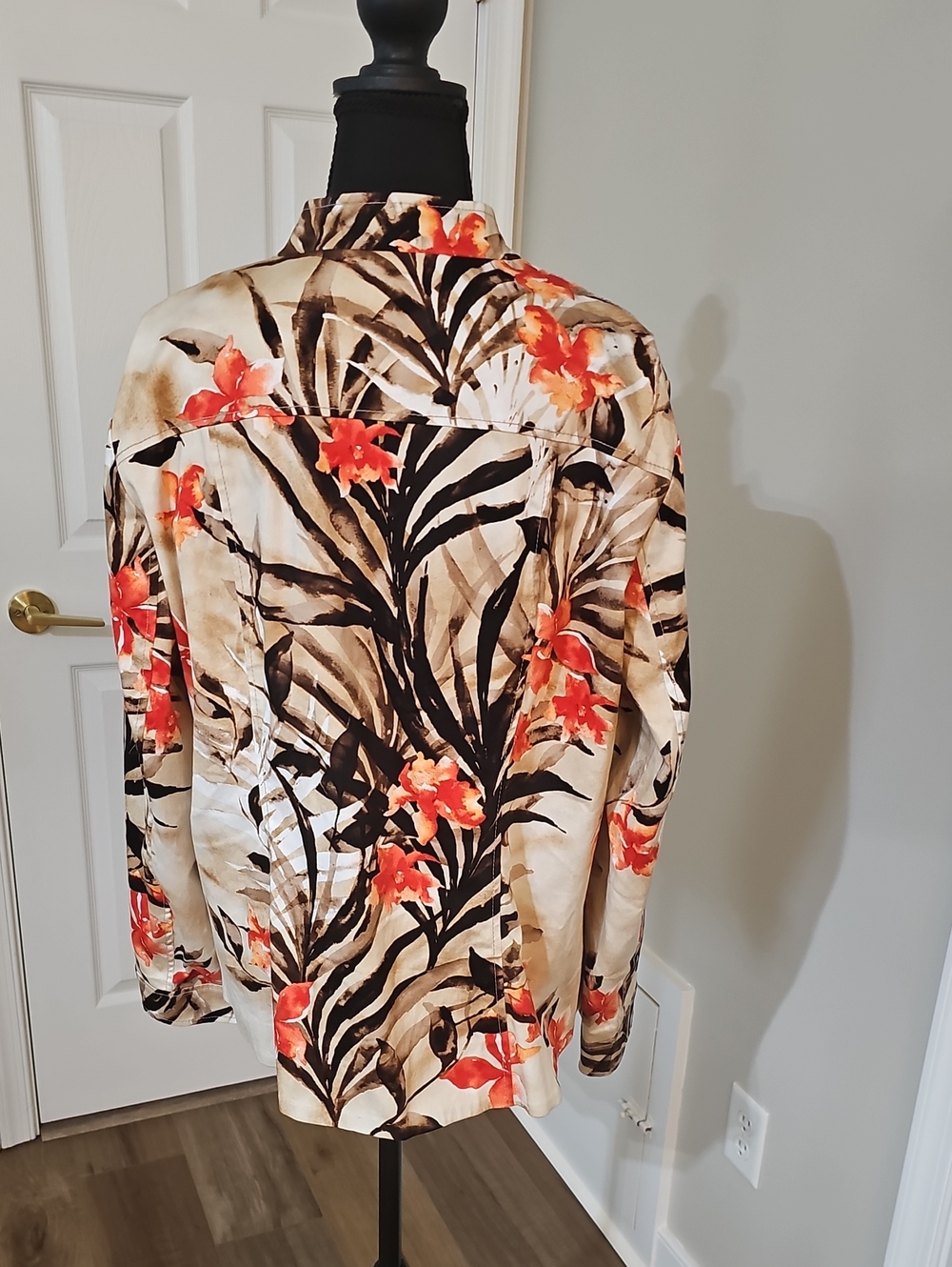 Jacket - Picture 9 of 16